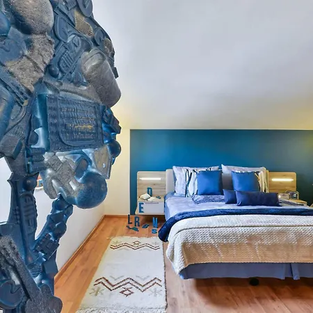 1 Bedroom Front In